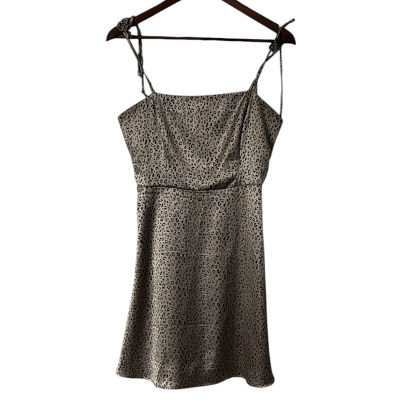 Socialite Dresses & Skirts - Socialite Satin Leopard Print Tie Strap Mini Dress Small | Smocked Back Animal